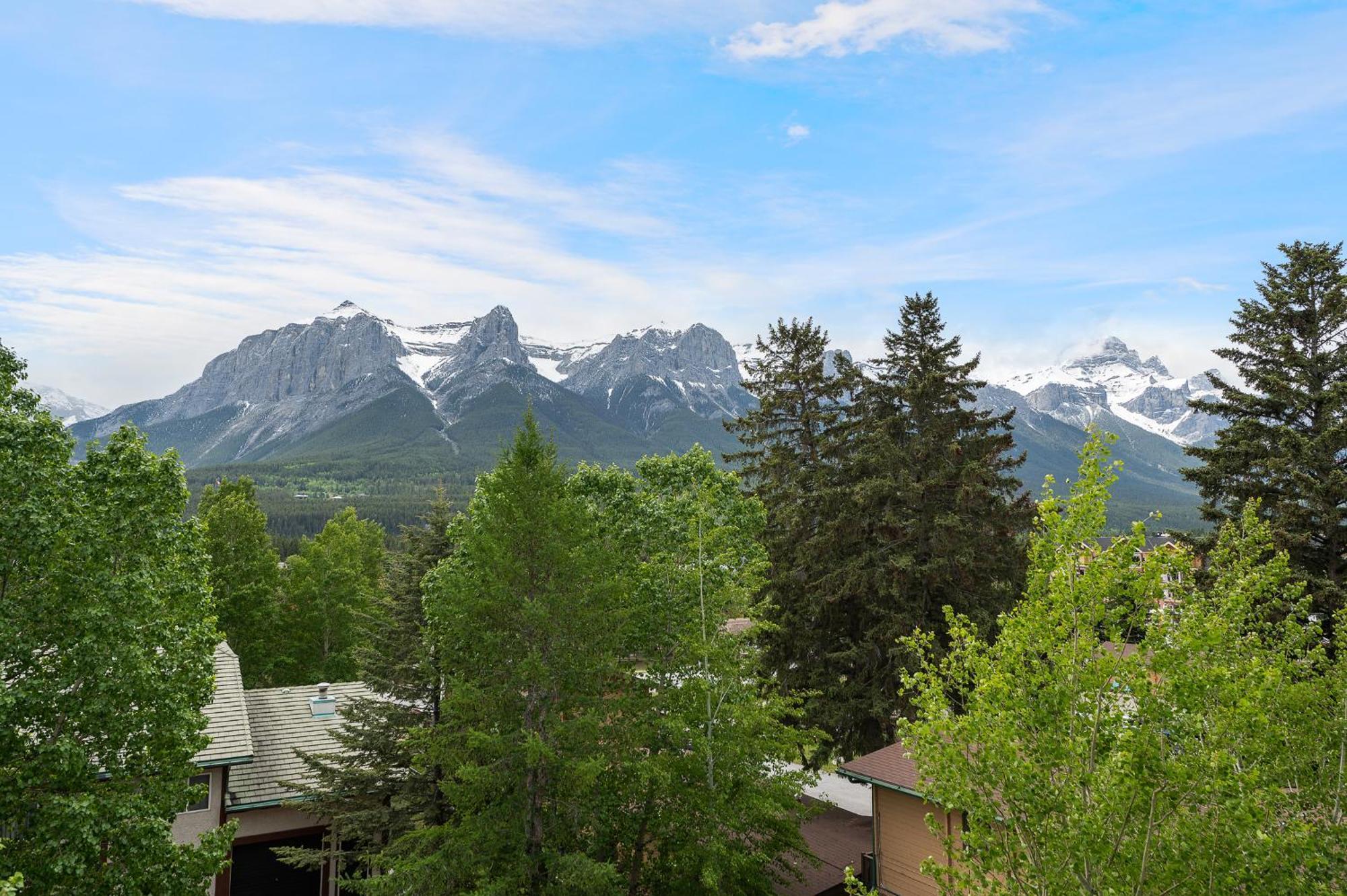 Heavenly Mountain Condo Managed By Little Sister Getaways Canmore Exterior photo
